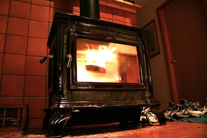 9328251_web1_Woodstove--WEB--Flickr