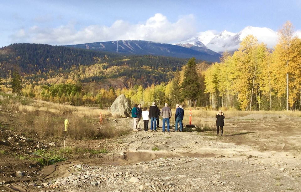 9977160_web1_Smithers-cohousing-outside-wide