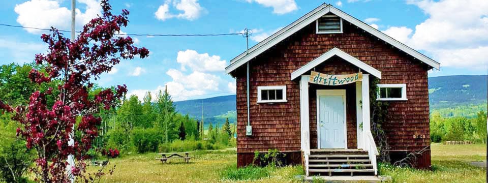 13567759_web1_Driftwood-schoolhouse