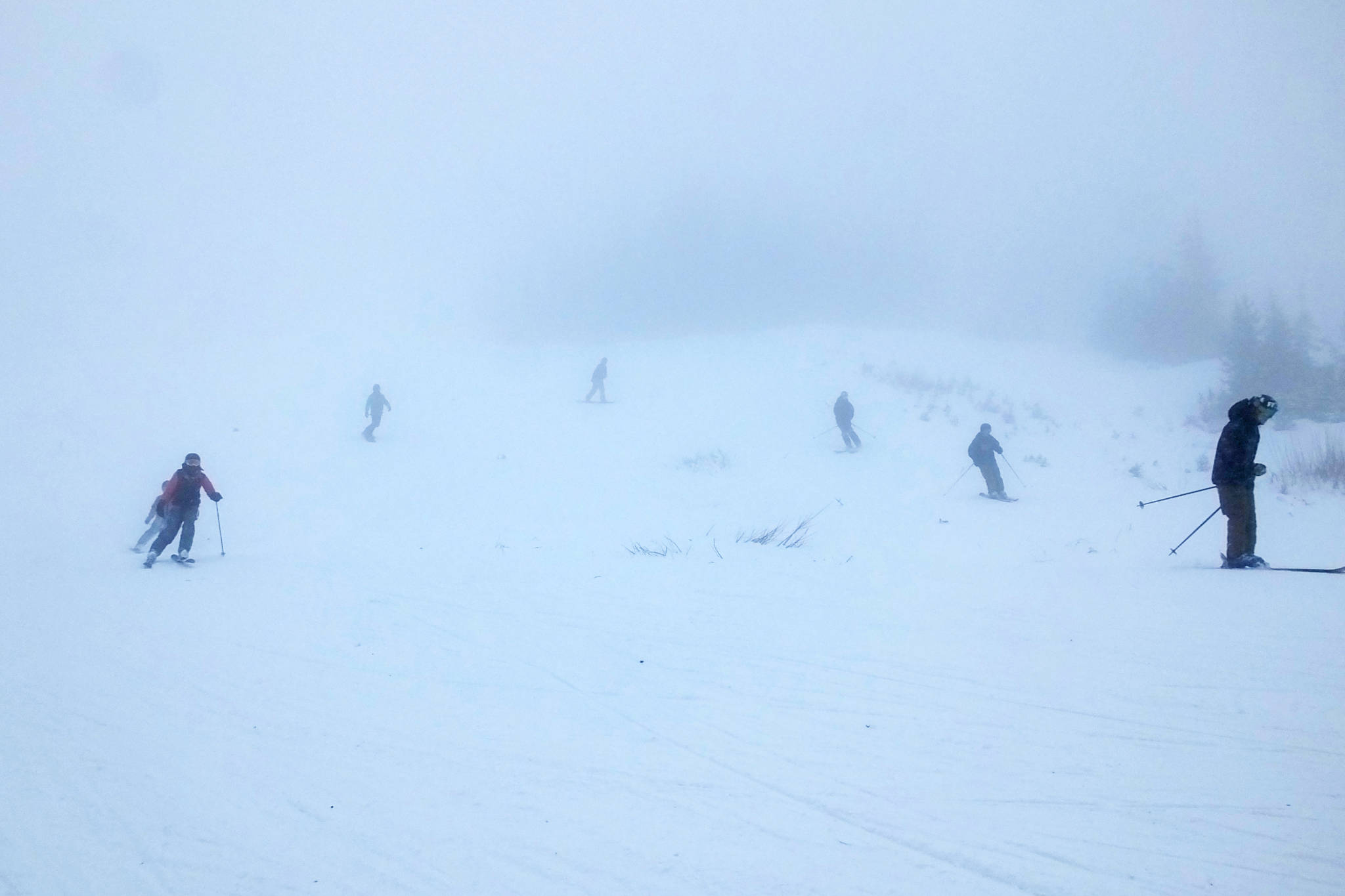 14535617_web1_Hudson-Bay-Mtn-foggy-skiing