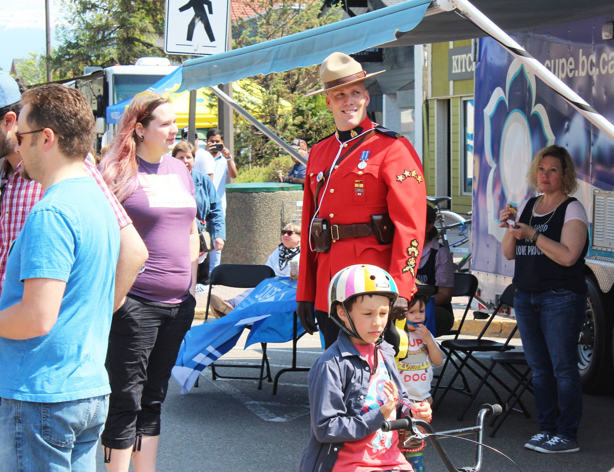 17006902_web1_pride-rcmp