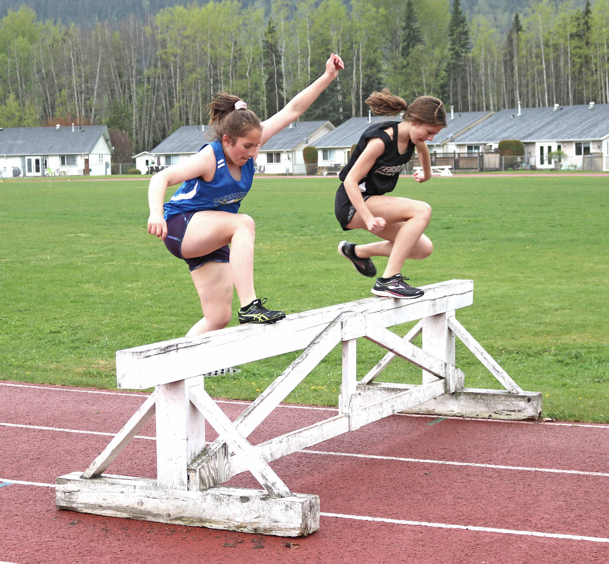 16915554_web1_A-HS-track-May-2019--92-