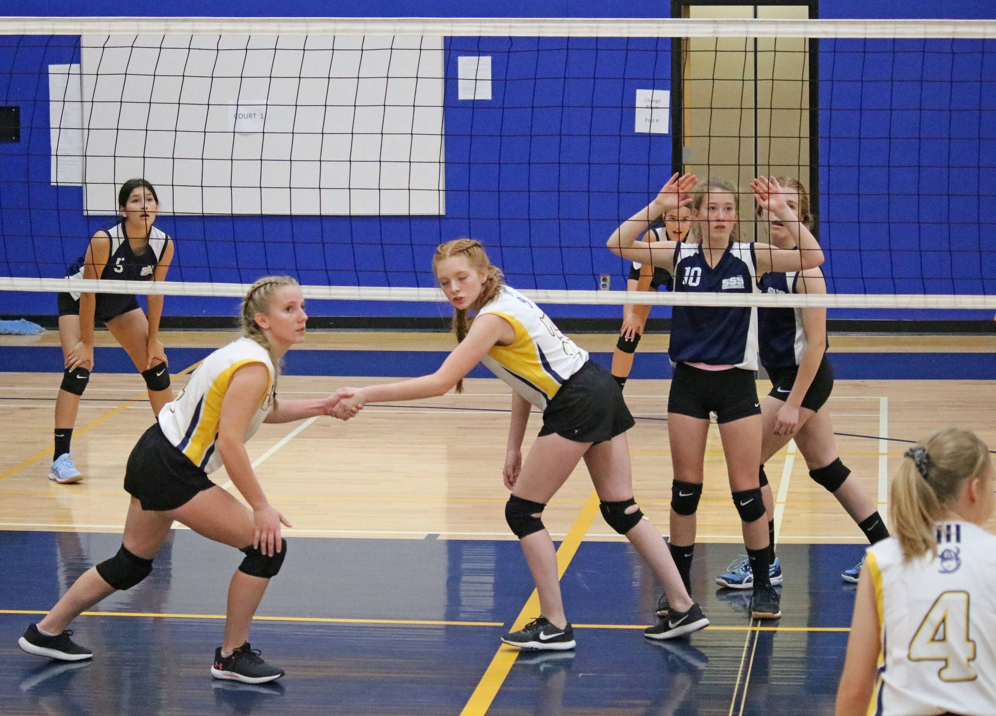 18734239_web1_A-Vball-jr-girls-sep-2019--86-