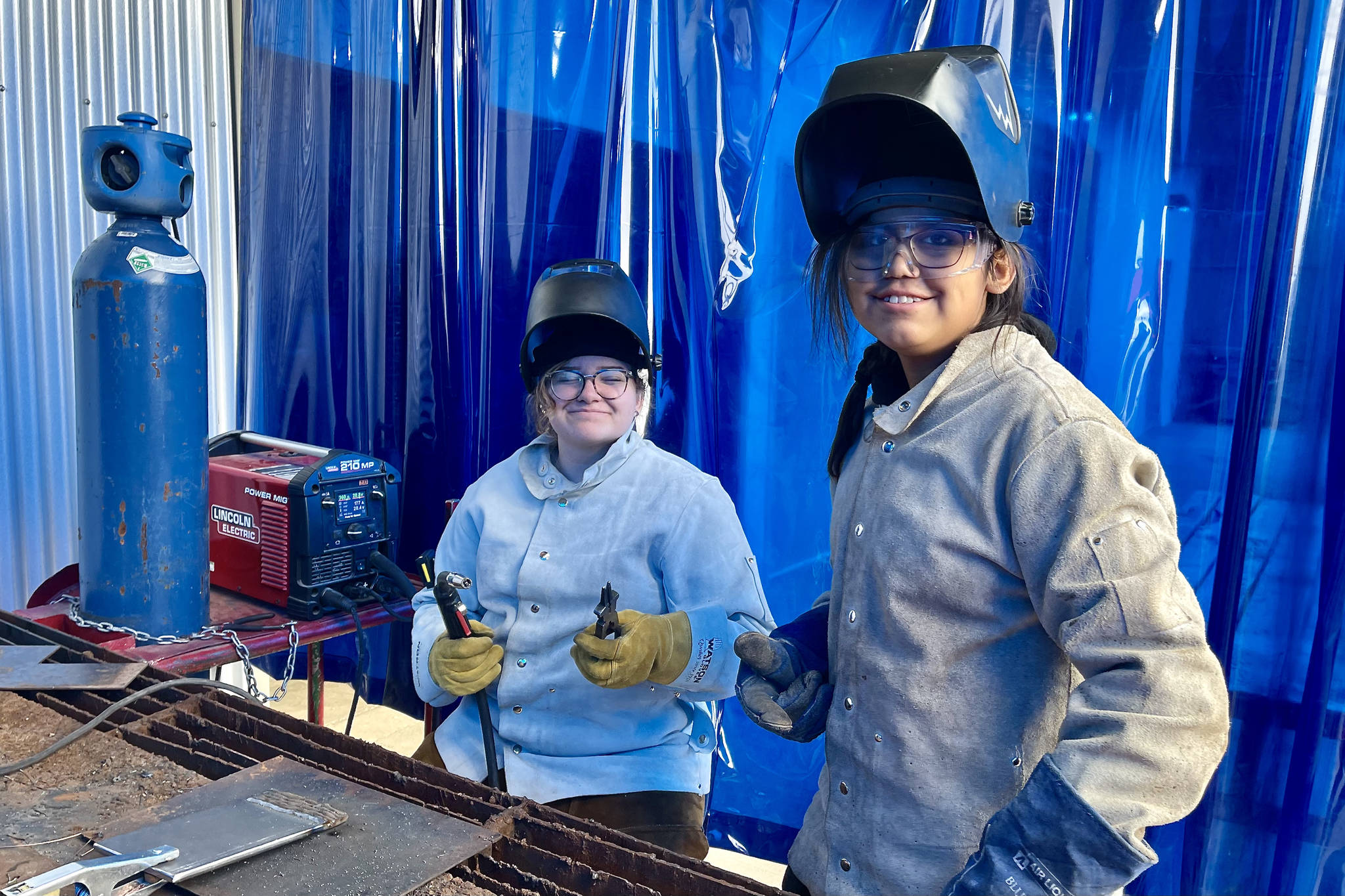 26297213_web1_210902-SIN-Arx-and-Sparx-welding-camp-Pictures_3