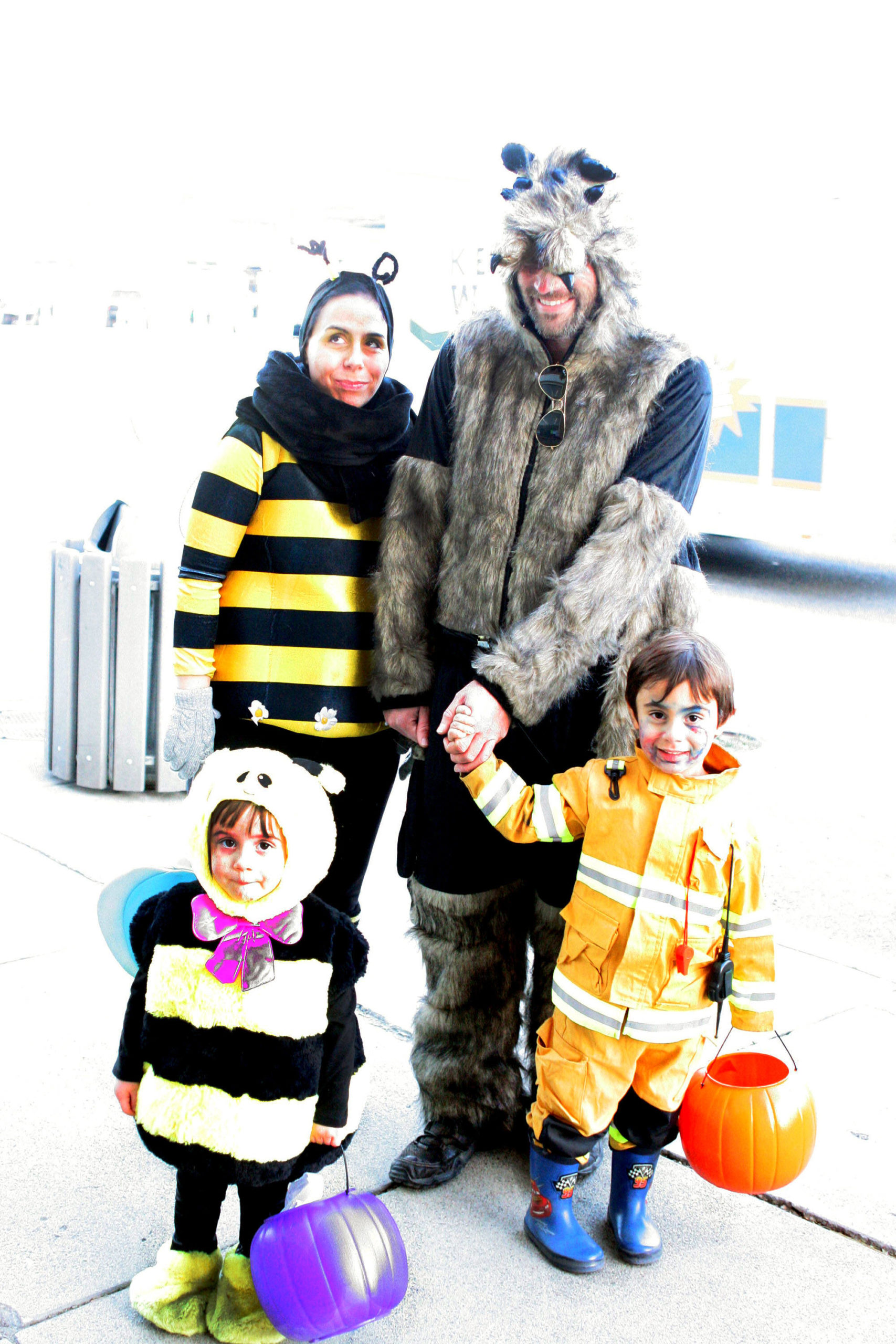 26903052_web1_GT-Halloween-Bees-45