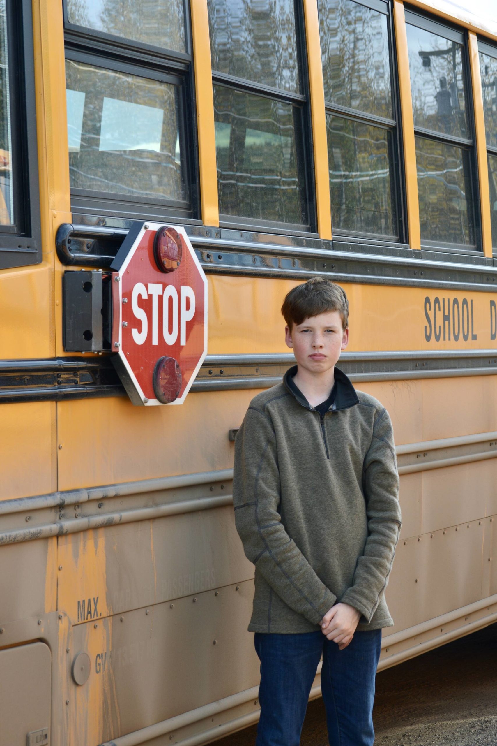 30496196_web1_220929-SIN-BREAKING-Two-quick-thinking-teens-stop-bus-and-call-for-medial-help-bus-photos-with-Jimmy_2