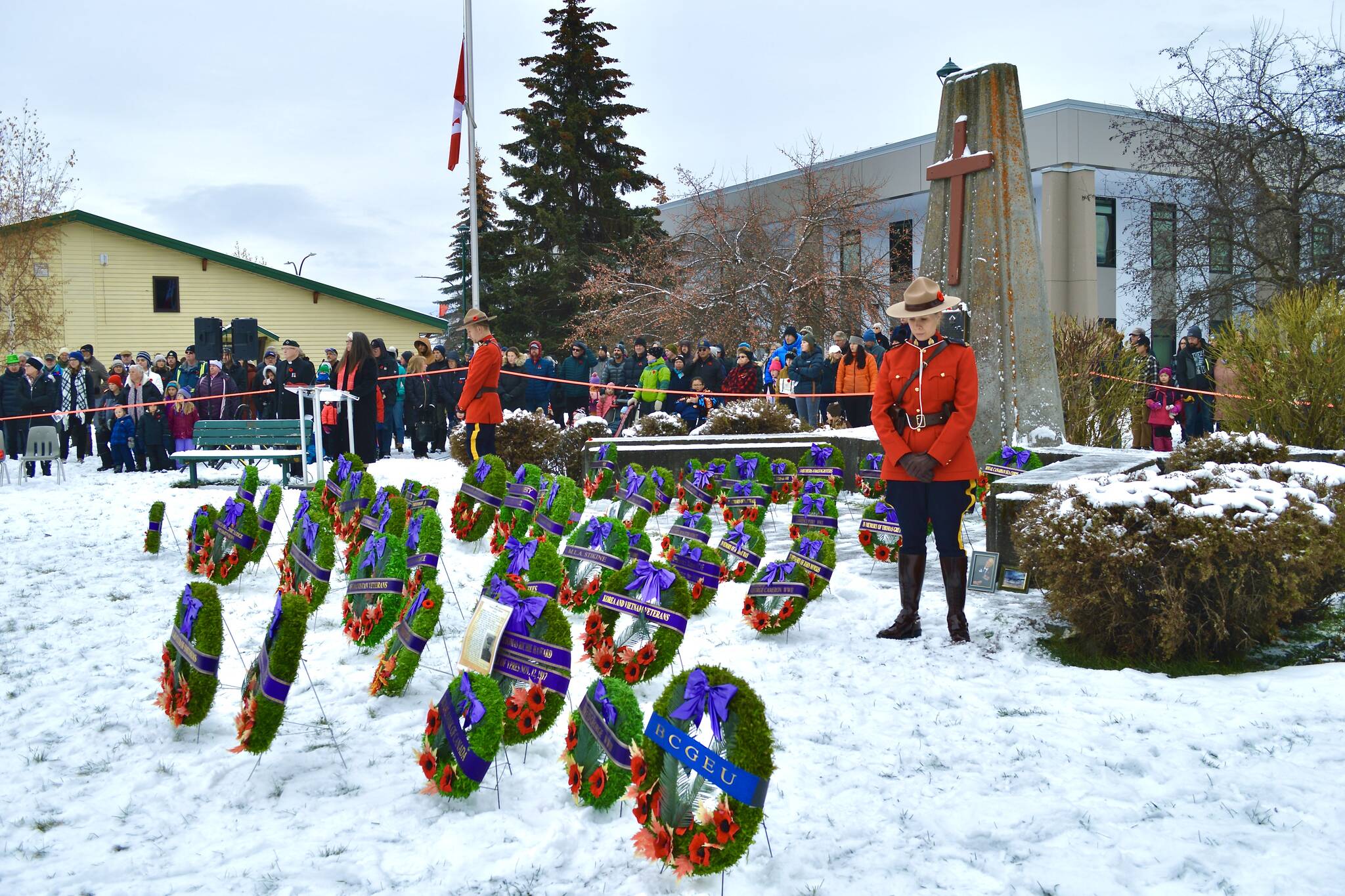 30958069_web1_221117-SIN-Remembrance-Day-Standalones-photos_15
