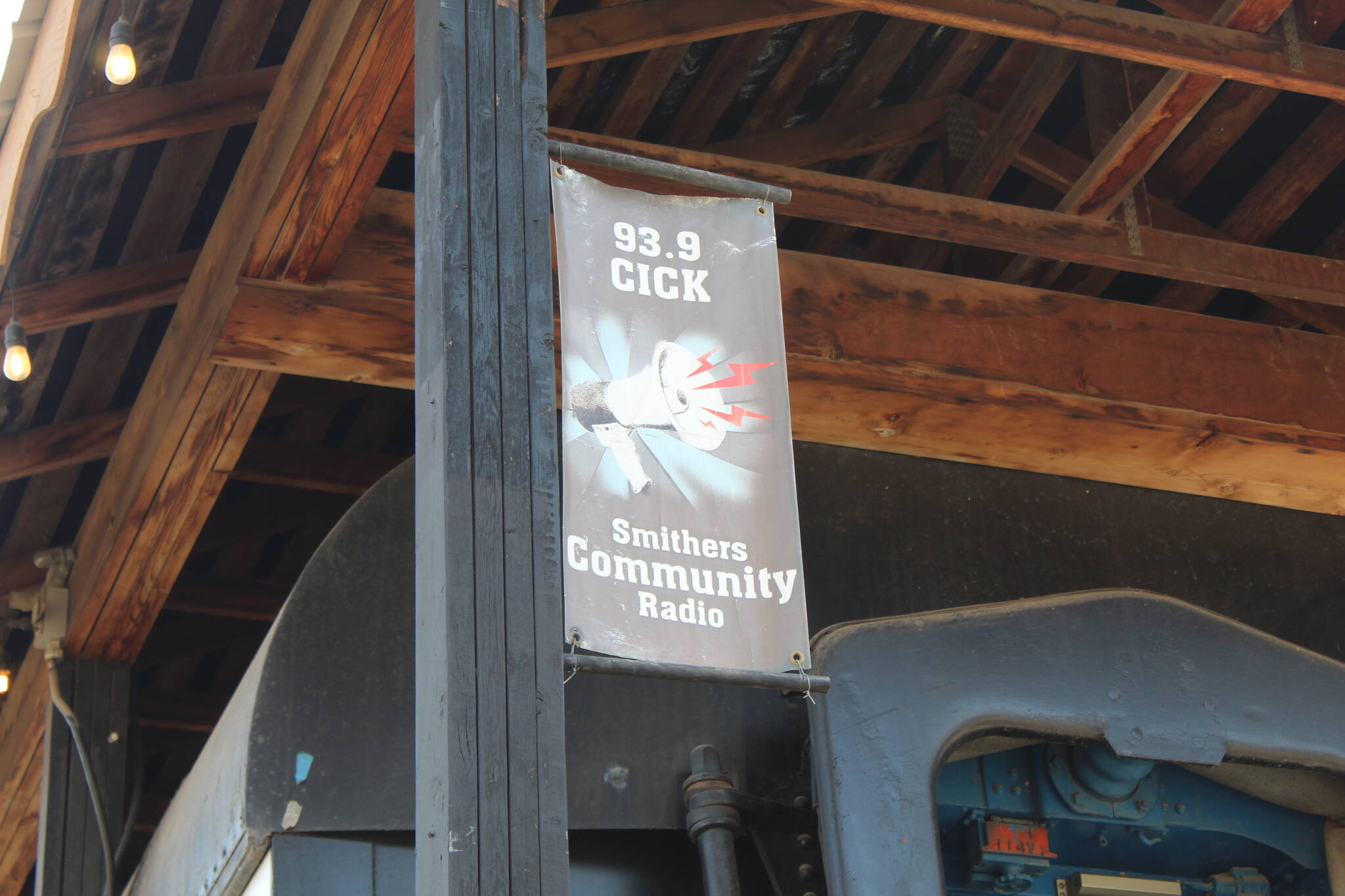 32688478_web1_230518-SIN-OURTOWN-CICK-sign_1