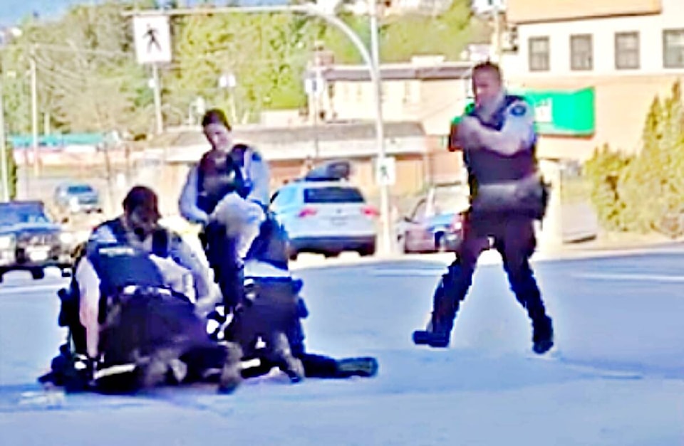 32716437_web1_230525-PRU-RCMP-Taser-incident-RCMP-Taser_1