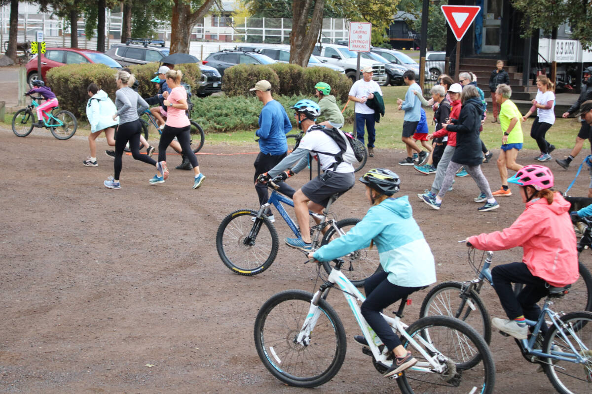 33935116_web1_230921-SIN-Terry-Fox-Run-_1