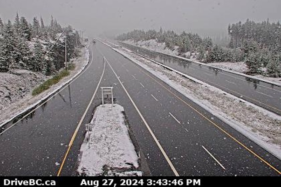 aug-27-snow-on-connector