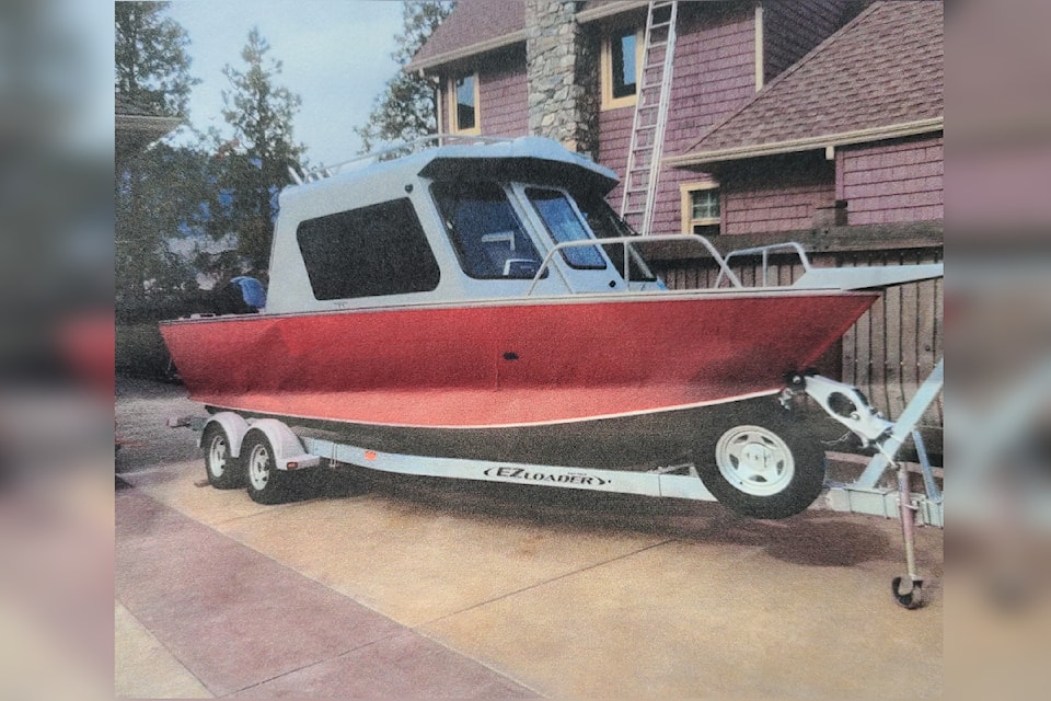 stolenboat2