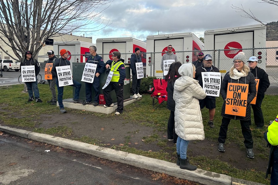Canada Post workers in  from Local 760 CUPW as well as employees across Canada walked off the job late Thursday night as their 72-hour strike notice expired.