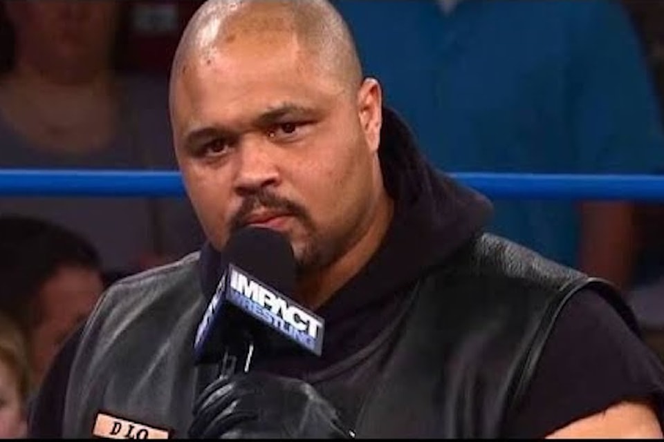 d-lo-brown