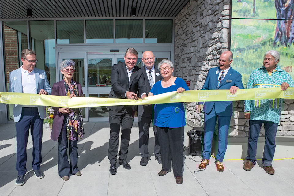 (Left to right): PARC Co-CEO Russell Hobbs, Cristalina resident Shanna, Mayor Tom Dyas, PARC Owner & Founder Rainer Muller, Cristalina resident Darlene, Cristalina General Manager John R. Eakins, Okanagan Indian Band Elder Jack Spotted-Eagle.

 