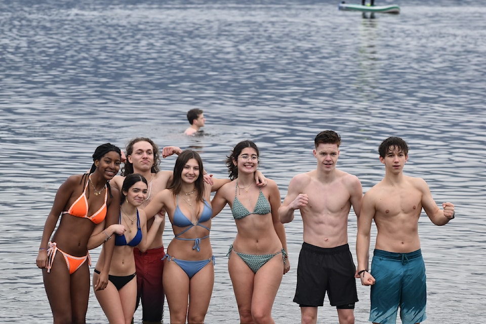 Hundreds of 鶹ѡ residents took place in the annual Polar Bear Dip at Tugboat Beach on Jan. 1, 2025.