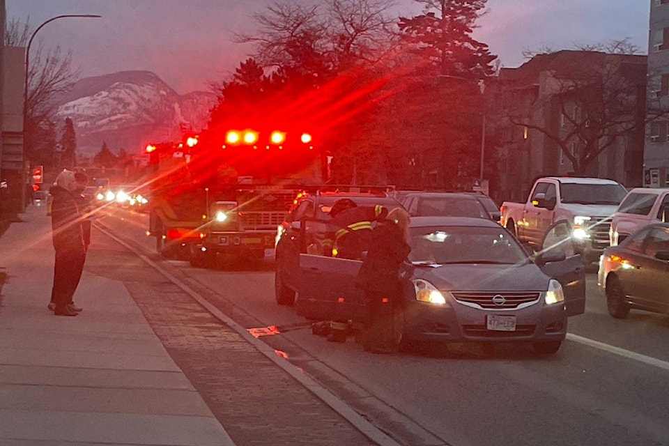Multiple car crashes slows the afternoon commute on Harvey Ave through Kelowna on Jan. 6, 2025. 