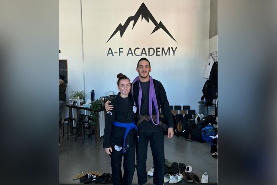 At approximately 7 p.m. on Jan. 1, Makenna Allison and her boyfriend Karm Aujla-fieldt heard a knock on the door of their home in Kelowna's Lower Mission neighbourhood. 