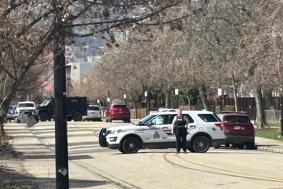 Police on scene of Cawston Avenue in 91Ѽ, March 28. 