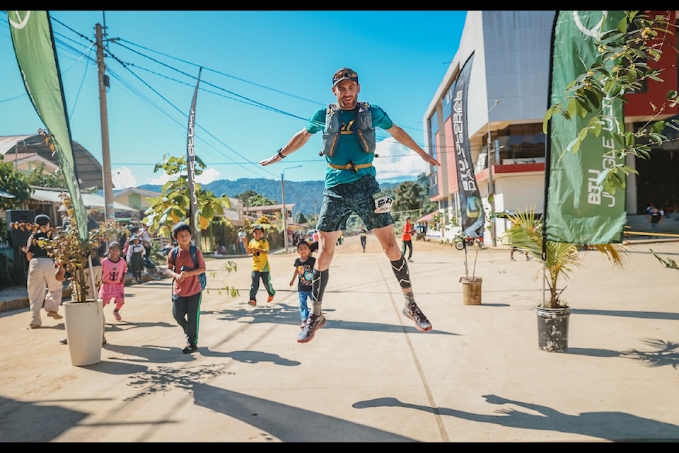Photo of Nick Sunderland winning the Beyond Ultimate Jungle Ultra on June 5, 2025