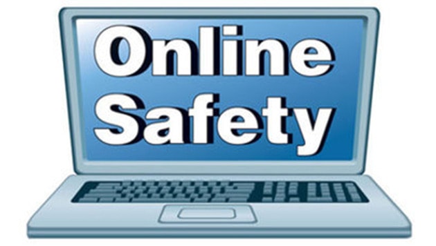 15230kelownafeature_online-safety-feat