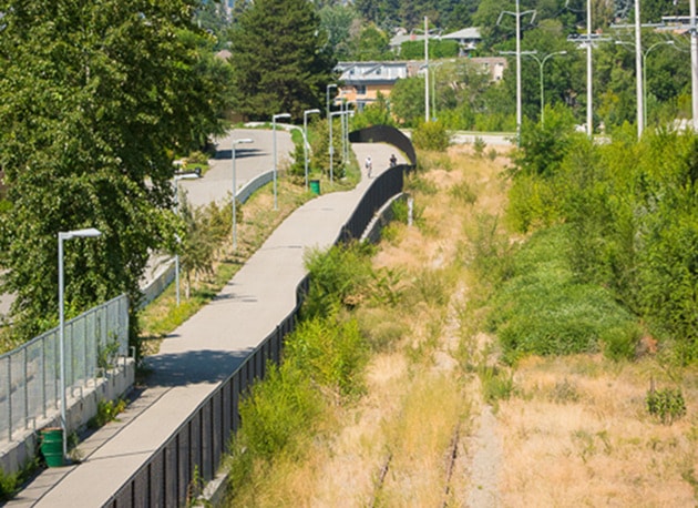 36759kelownaKelowna_Rails_with_Trailsweb