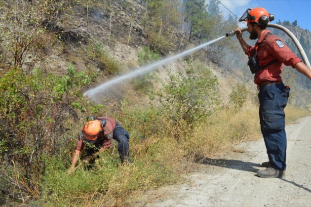 59024kelowna24BearCreekFire3