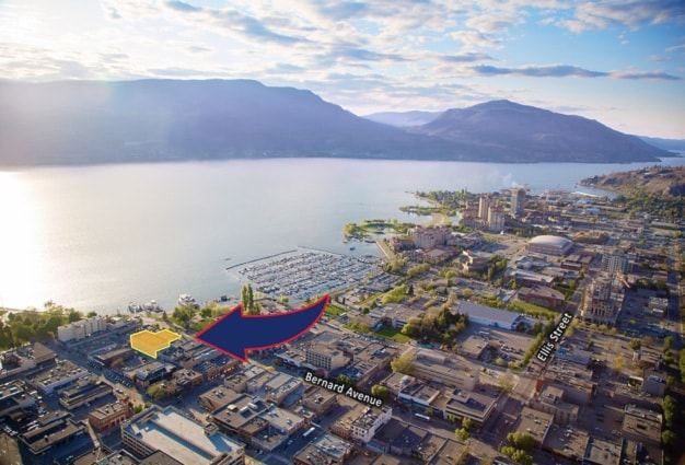 61484kelownaDowntownParamountpicture