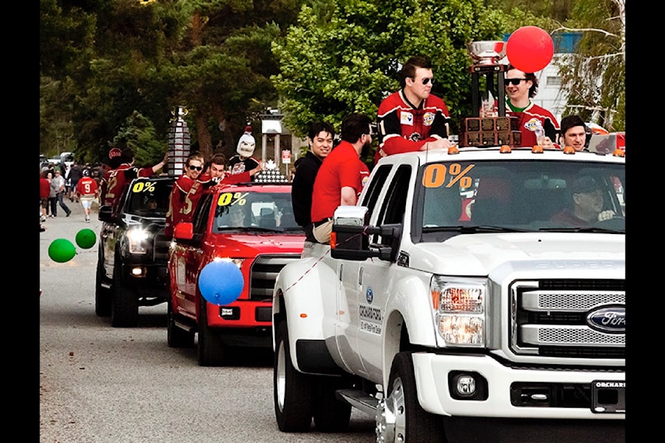 web1_170224-KCN-Warriors-cup-parade-copy