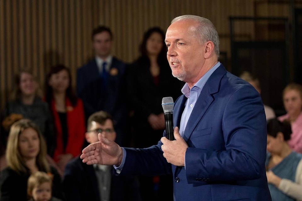 web1_20170412-BPD-Horgan-townhall-NDP-Apr11