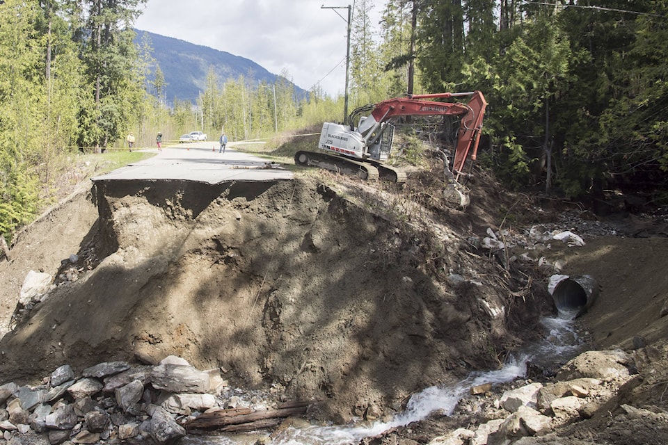 web1_20170428-SAA-Eagle-Bay-Washout-JE-0078