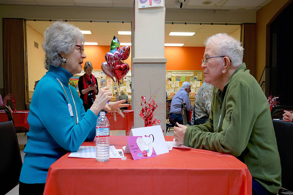 web1_170517-KCN-seniors-speed-dating