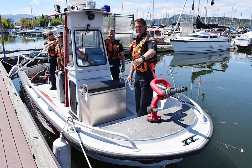 web1_170524-KCN-KFD-rescue-boat