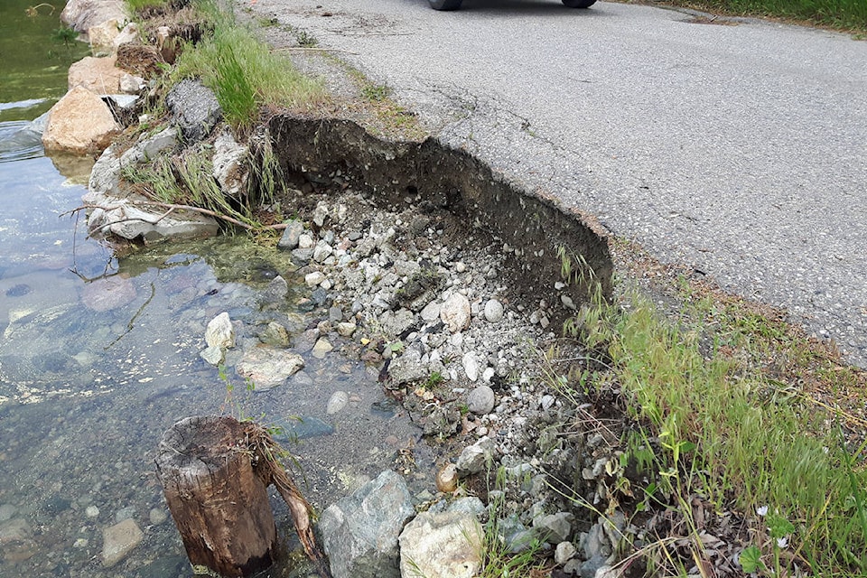 web1_170602-WIN_Pixton-Road-flooding