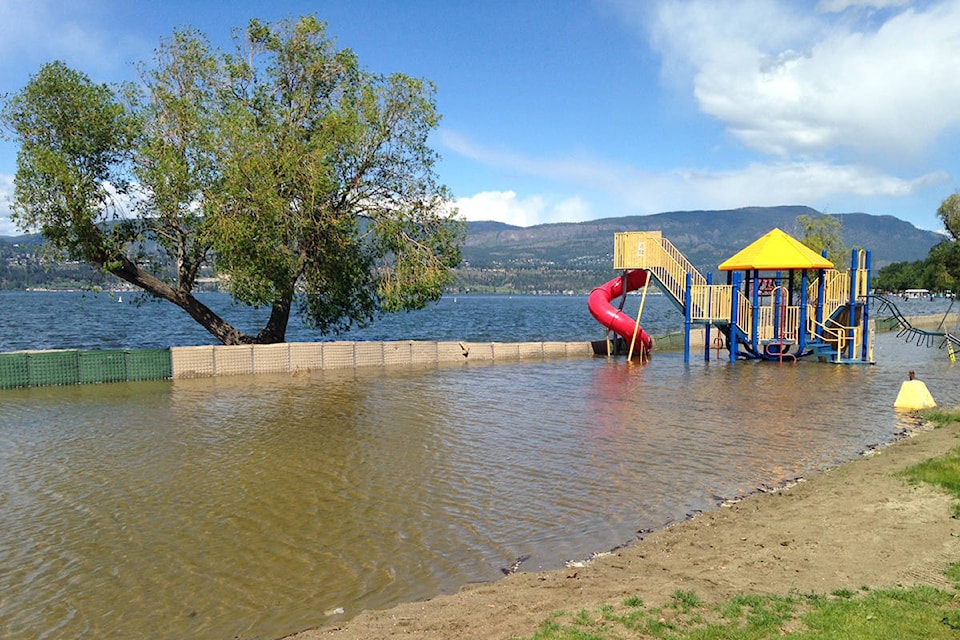 web1_170605-KCN-Rotary-Beach-Park-flooding