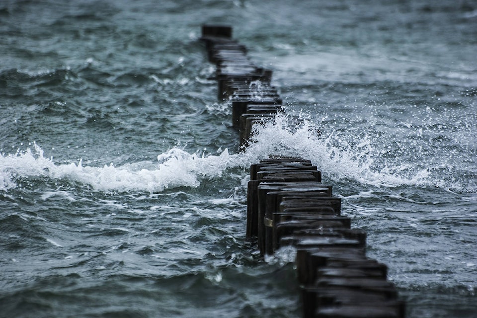 web1_170615-KCN-windy-water