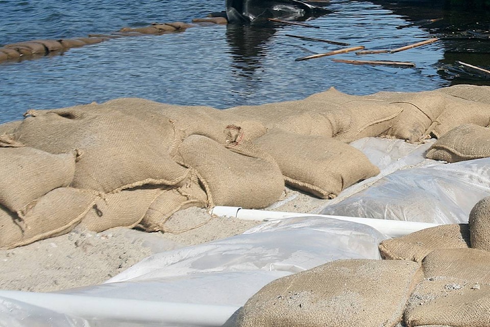 web1_170619-BPD-Sandbag-removal