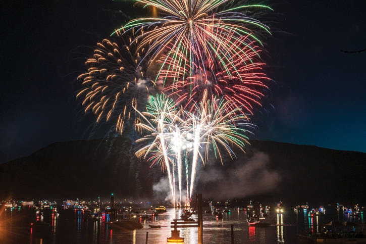 web1_170628-EVN-Sicamous-Canada-Day_1