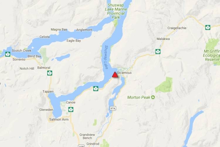 8251579_web1_170825-EVN-Hwy1Closed