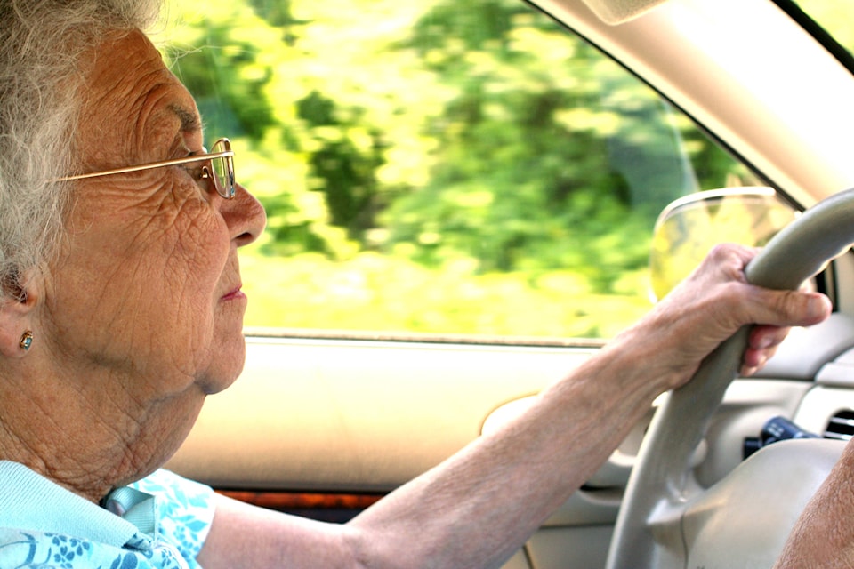 8299926_web1_170830-KCN-Seniors-driving_1