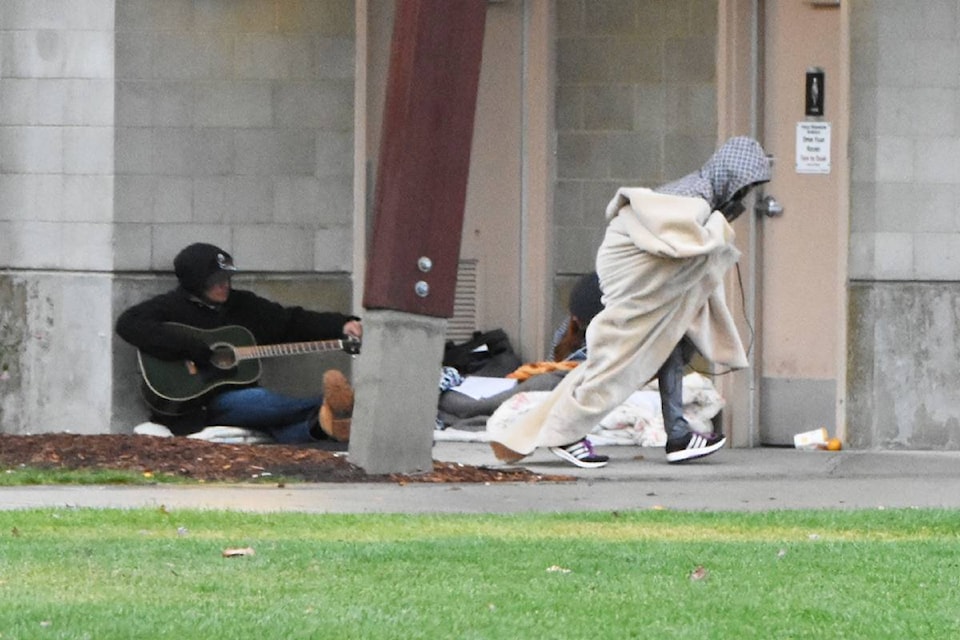 9416876_web1_170825-pwn-homeless