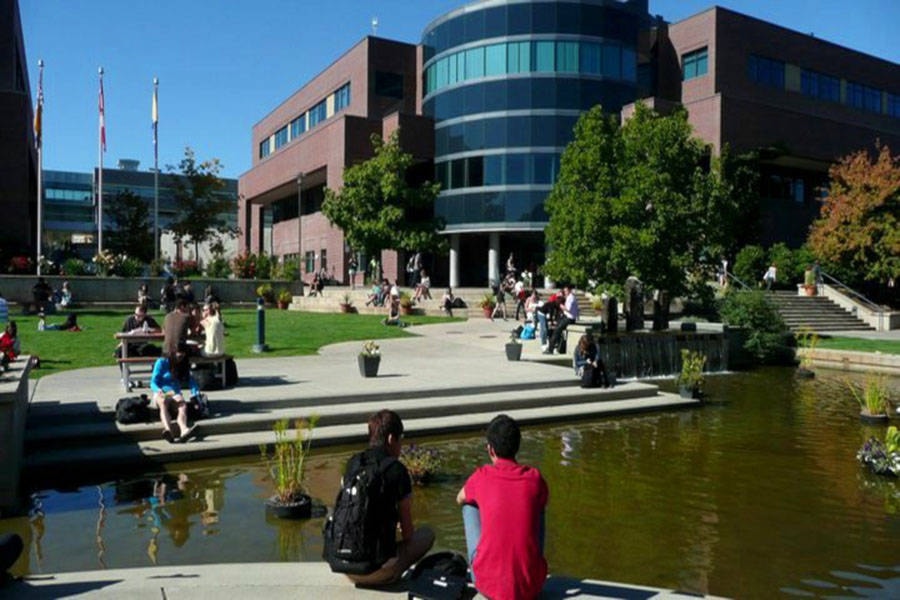 9425745_web1_171117_KCN_UBCO-Courtyard