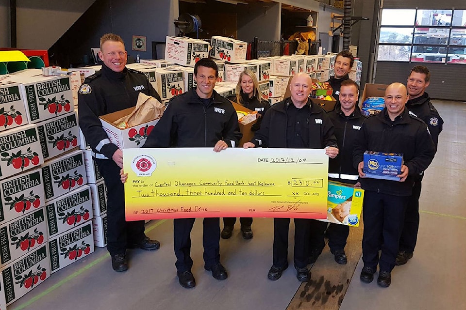 9767906_web1_171212-KCN-food-drive