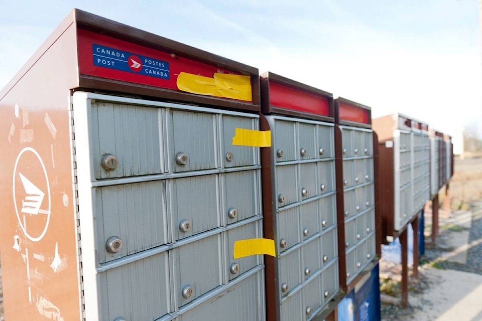 9812410_web1_171214-PQN-M-mailbox-theft-jr-dec14