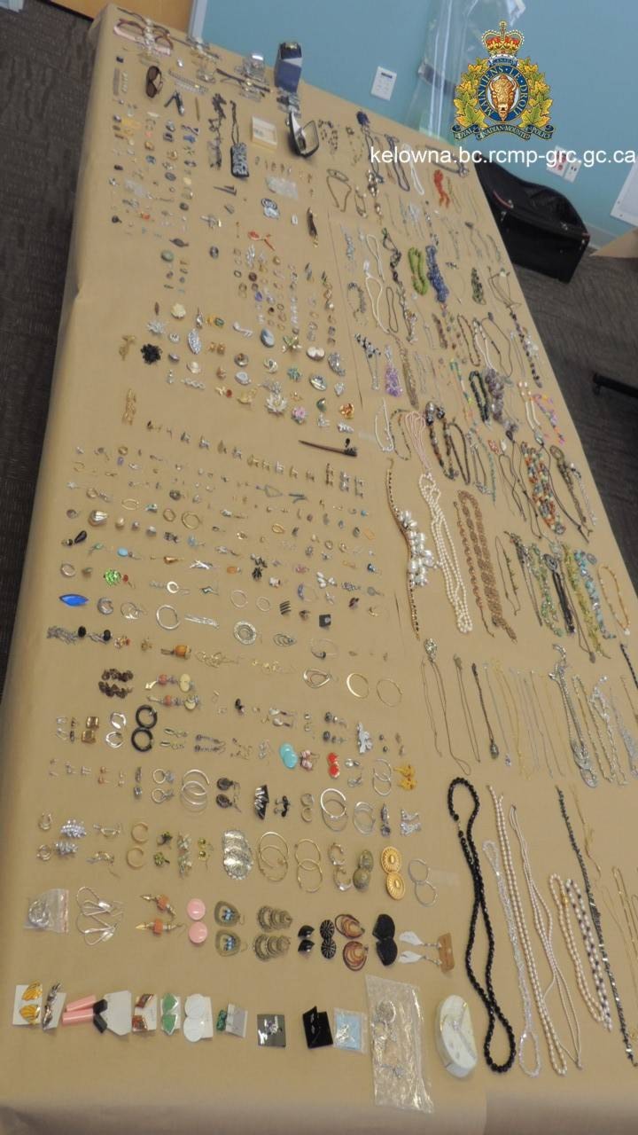 9815152_web1_171215-KCN-stolen-items2