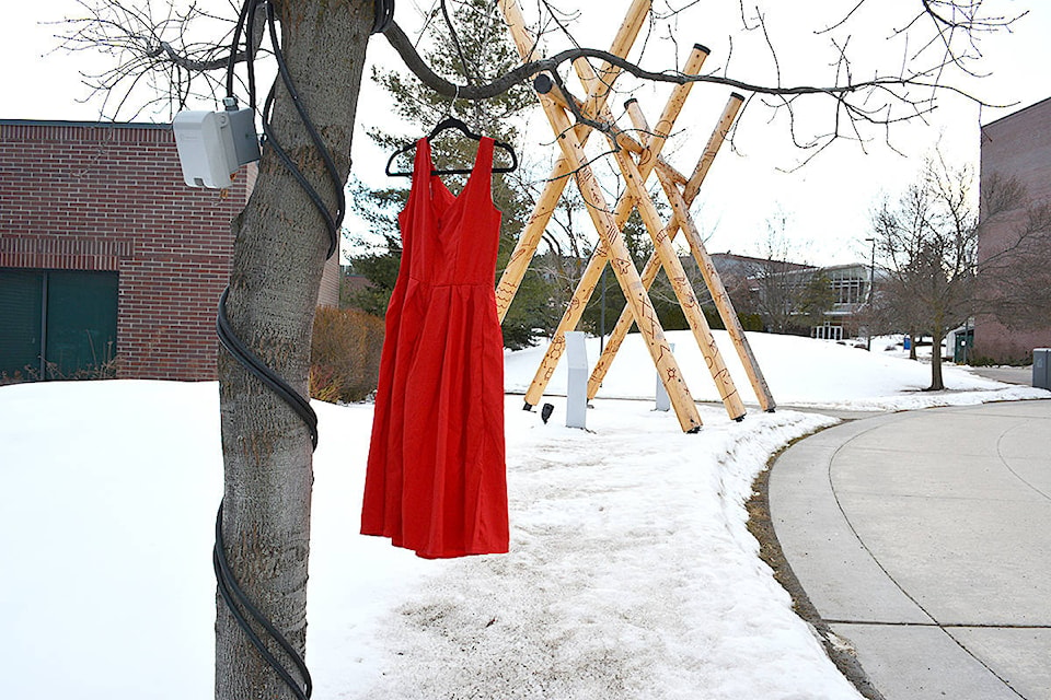 10819577_web1_180228-KCN-red-dress