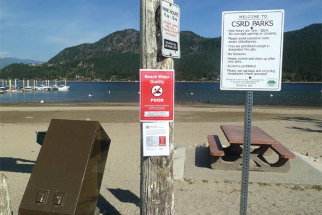 11147064_web1_SA-Blind-Bay-beach-sign-0914-T-col