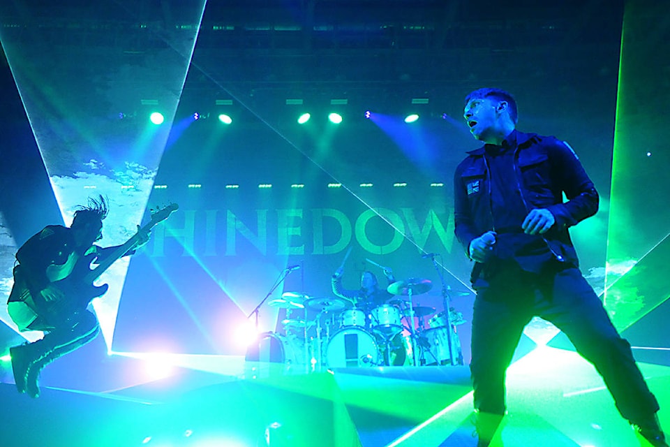 11211967_web1_180330-PWN-shinedown