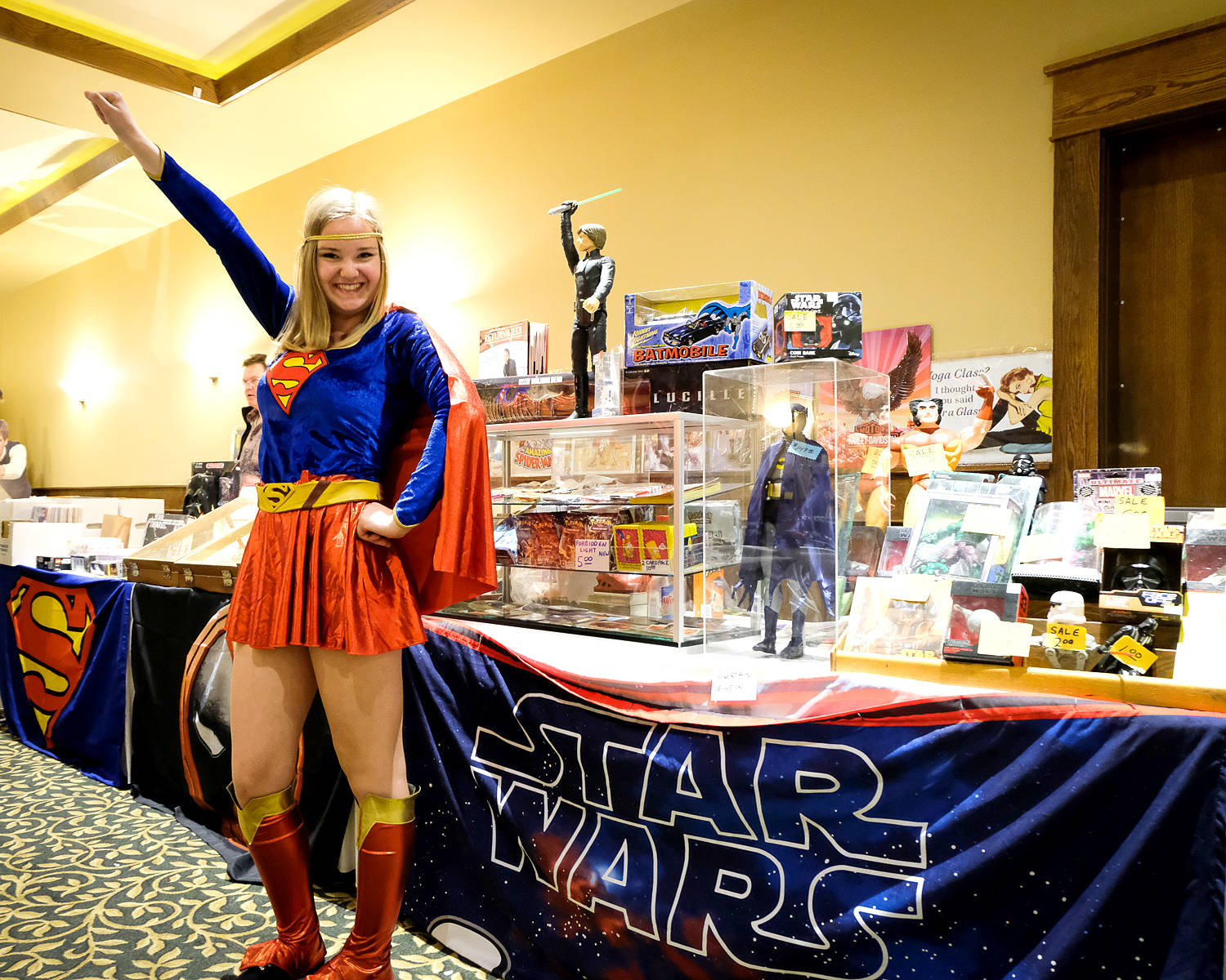 11791334_web1_180509-VMS-comicon3