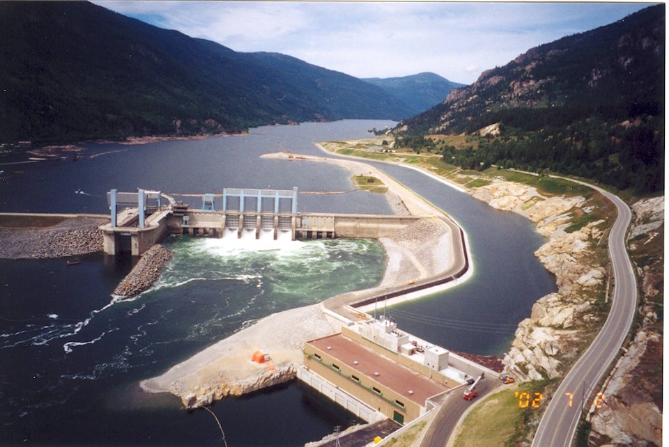 12027844_web1_Arrow_Lakes_Generating_Station_British_Columbia_Canada